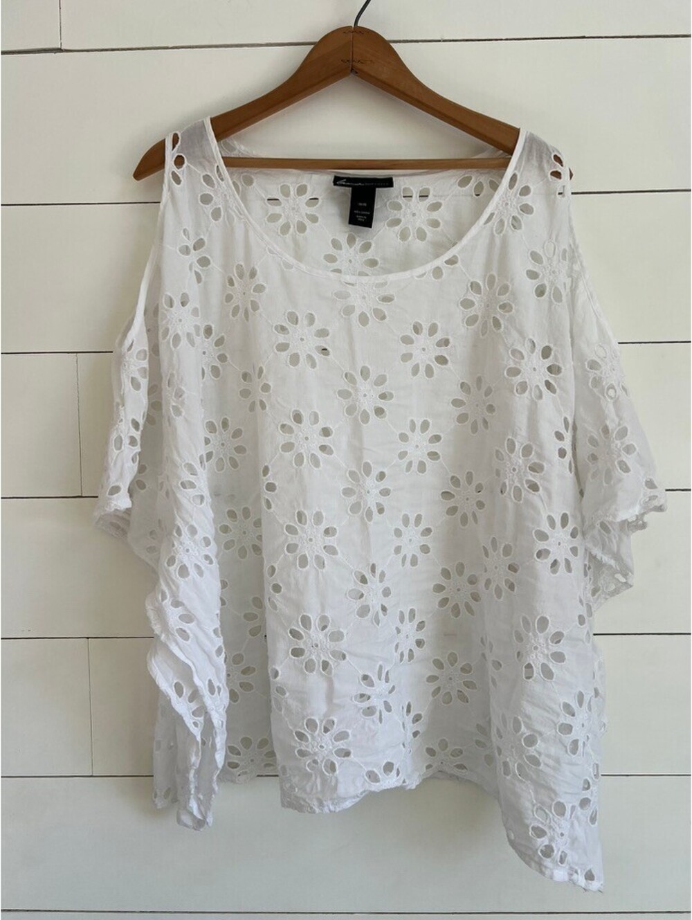 Lane Bryant White Floral Cut Out Top Women's Size 14/16 Cotton Business Casual